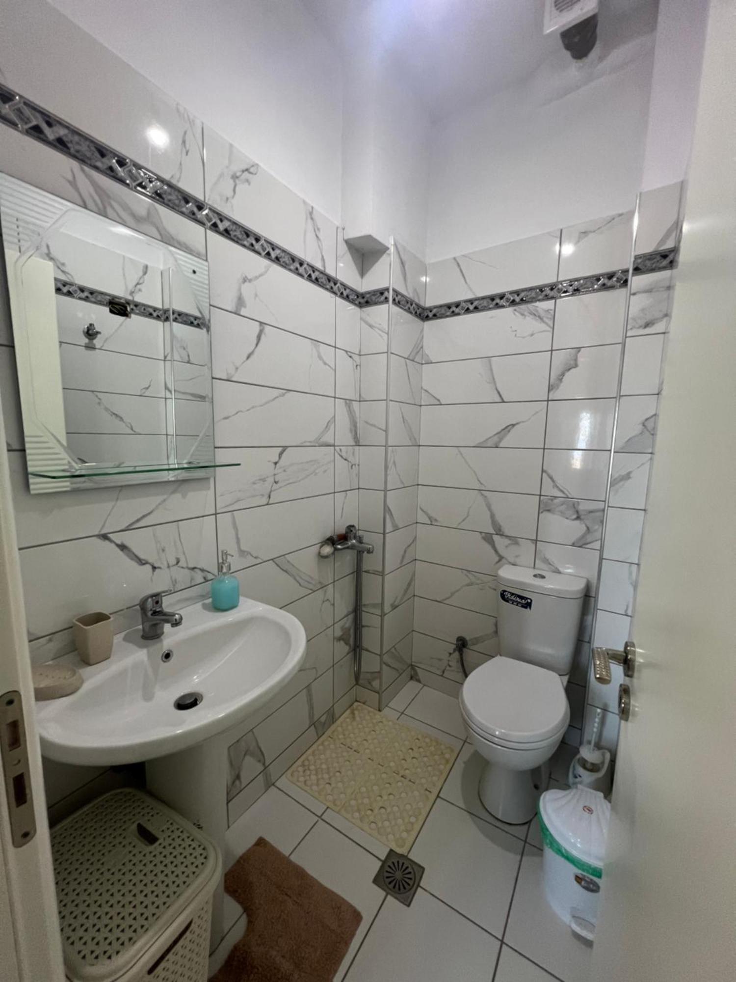 Apartments Eri Saranda Dış mekan fotoğraf